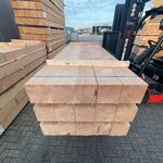 Ca. 10x Douglas Balken Fijnbezaagd, 200x200mm, lengte 500cm